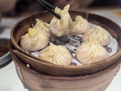 招牌蟹膏小笼包-馋三尺蟹粉小笼(人民广场店)