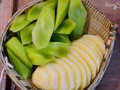 青笋-四小区火锅·巷子里的重庆火锅(花照壁店)