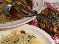 -江渔儿酸菜鱼(万科东荟城店)