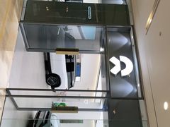 -蔚来空间(北京颐堤港店)