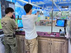 -都市枪神实弹射击俱乐部