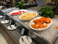 水果-海口绿发希尔顿酒店-田园汇自助餐·三文鱼·海鲜