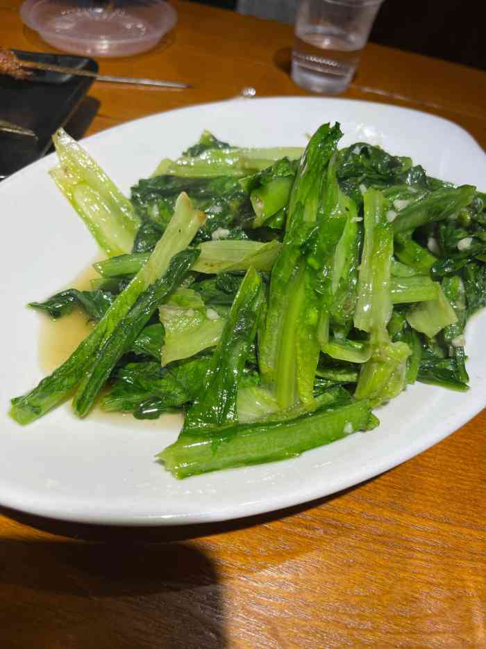 严家菜菜馆地址在大花岭海天大厦附近,是一家老店了.