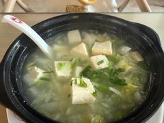 -闫家驴肉老店(华电一校店)