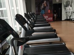 -一兆韦德健身(慧芝湖店)