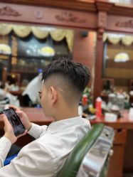 -尼特斯男士发型馆