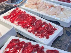 -来龍儿鲜切牛肉自助老火锅