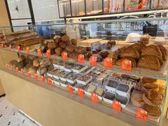 零售区-老梦面包CHEZMOREL(麦子店)