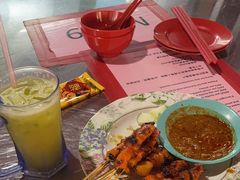 -黄亚华小食店(Jalan Alor)
