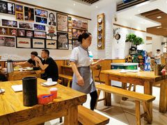 大堂-白氏兄弟烧烤(富康路总店)