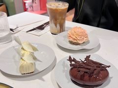 -潮一不贰·法式甜品·生日蛋糕·西式简餐(外滩店)