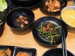 -肉甲韩国木炭烤肉(新壹街1店)