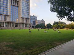 -复旦大学光华楼