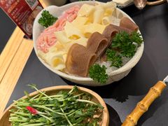 -廖掌柜·重庆鲜货火锅(上海首店)