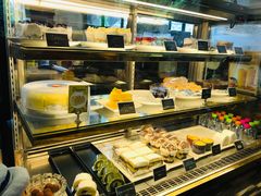 -莓园冰淇淋店