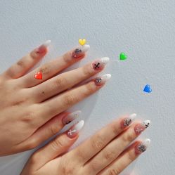 -手牵手美甲