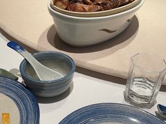 -八府香鸭·啫啫煲(华山路店)