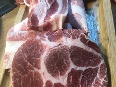 -江南猪肉商会无限续吃(弘大店)