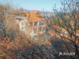 环境很好,看樱花吃樱桃的季节来最好