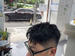 -茶发Salon·烫发染发理发