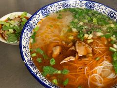 -刘二姐肥肠米粉(总店)