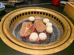 -山川小町·极番烧肉(新地假日广场店)