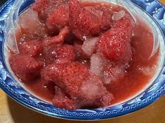 -果松木炭酸菜铜火锅·外婆参鸡汤