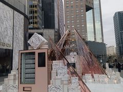 -梅龙镇广场