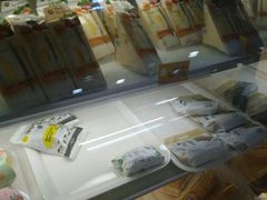 面包甜点陈列柜-一鸣真鲜奶吧(景城花园奶吧)