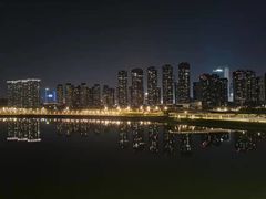 -南京眼步行桥