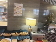 -大雁塔假日酒店·绿茵阁西餐厅