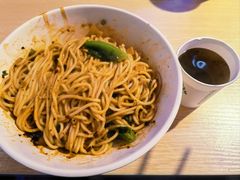 -铁二锅米线童谣洋芋饭(立海大厦店)