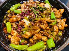 钱塘石锅牛蛙-老头儿油爆虾·知味杭州(爱琴海购物中心)