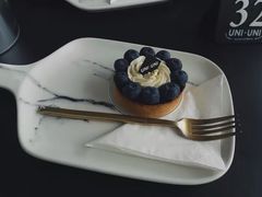 -UNI UNI(环亚凯瑟琳店)