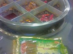 -邓莽子老火锅(中兴路总店)