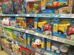 -乐友孕婴童(龙旗购物中心店)