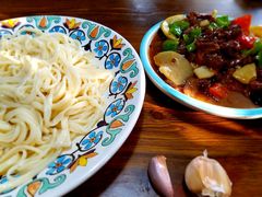 -歹歹的加个面过油肉拌面