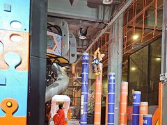 -嗨翻Hi-Fun竞技主题乐园·蹦床亲子生日轰趴(国光1937店)