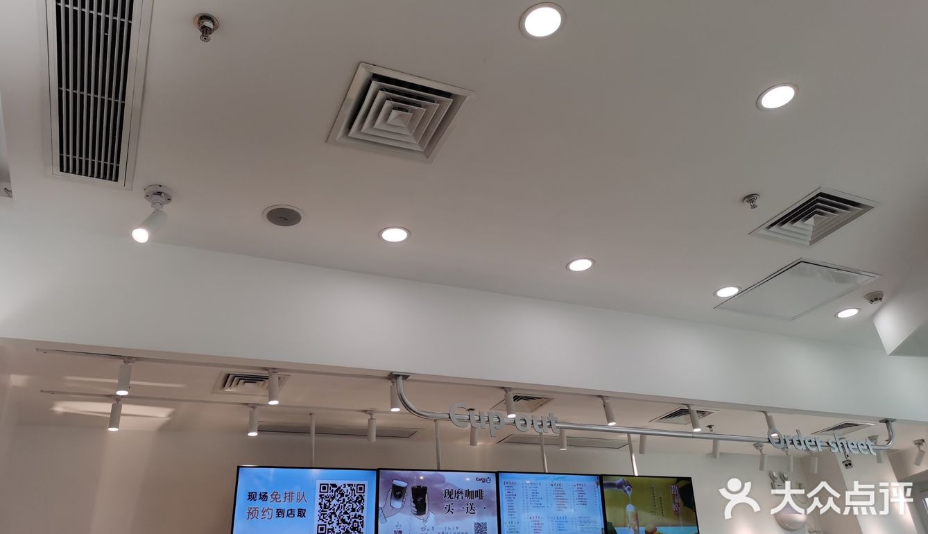 过节是件开心的事儿,吃美食是件开心的事儿,放假也是开