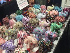 大象布偶-周日夜市