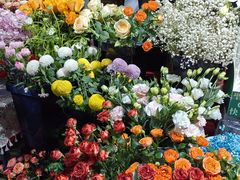 -何兮花店·气球派对鲜花店(马桥银春路万科城店)