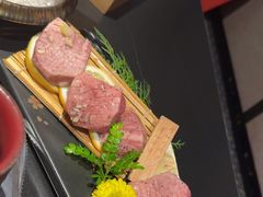 -山川小町·极番烧肉(新地假日广场店)