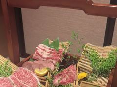 -山川小町·极番烧肉(新地假日广场店)