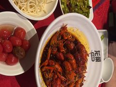 -龙巢盱眙龙虾·牛蛙·烧烤宵夜(八卦岭店)