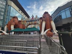 -四季贵州·山地温泉水世界