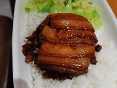 梅菜扣肉饭-南城香·饭香串香馄饨香(青年路店)