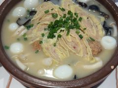 -阿瓦山寨·湘菜现炒·剁椒鱼头王(咸阳总店)