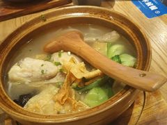 -刀小蛮半只鸡过桥米线(家乐福四元桥店)