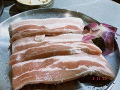 -围炉肉舍•炭烤活鳗•丹东海鲜烤肉(步行街店)