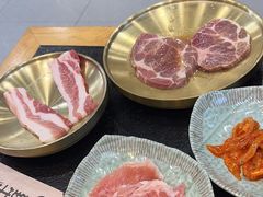 -臻牛烤肉